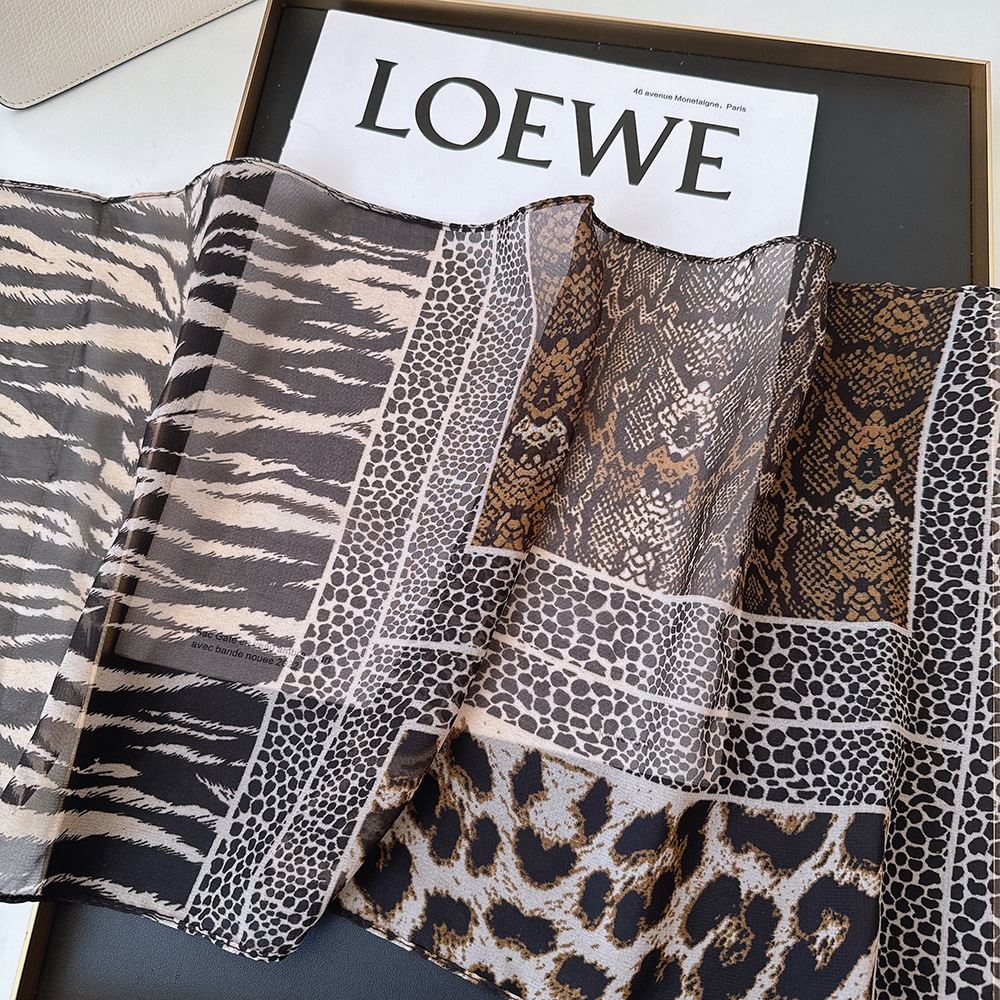 Leopard Small Long Silk Scarf  - Silk Tie Striped incelemesi ve fiyatı