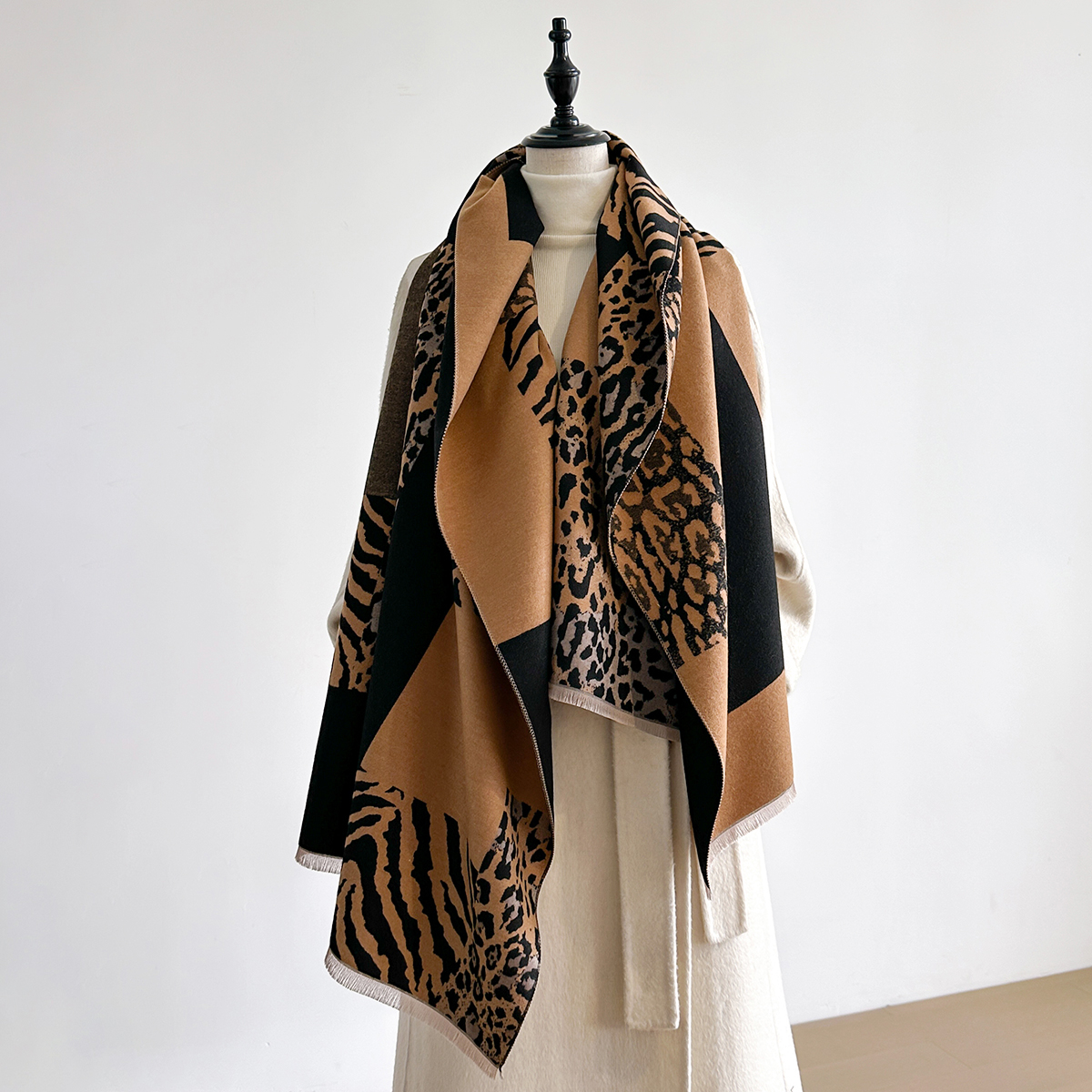 New Brand Elegance Two-Sided L - Woven Scarf Blanket incelemesi ve fiyatı